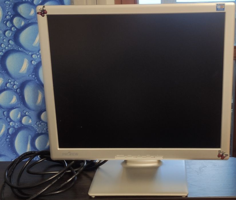 Монітор 19" proview