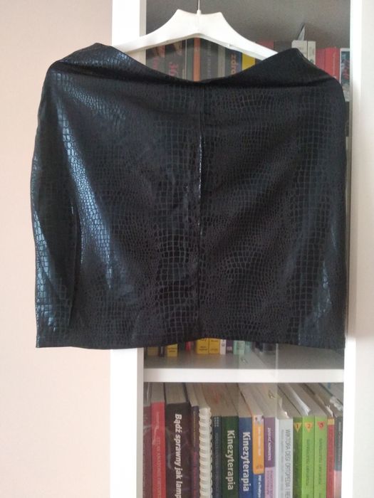 Spódnica mini rozm. L obcisła