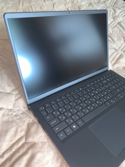 Новий ноутбук Dell Vostro 3510 + ліцензійний ключ Windovs 11 Pro