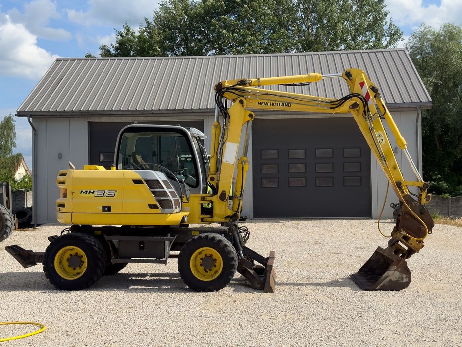 New Holland MH 3.6; 2007 roku  blizniak Case WX125.