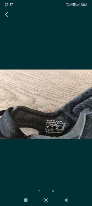 Продам сандалі Nike