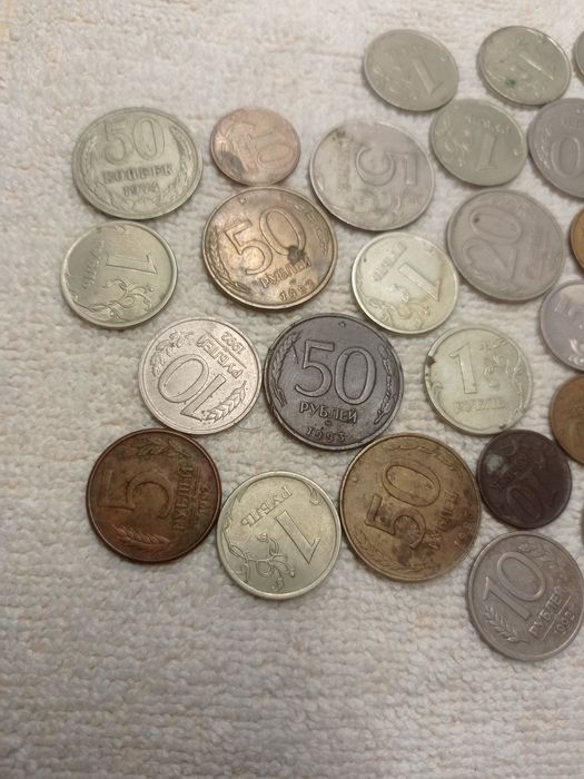 Продам монеты...