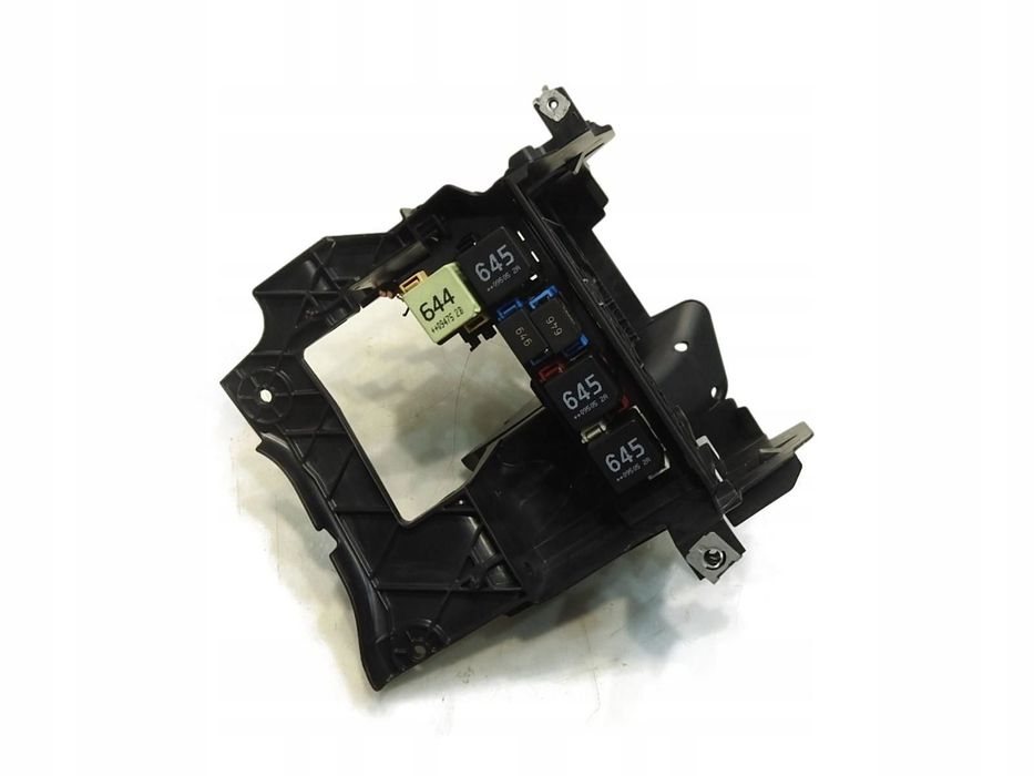 UCHWYT SKRZYNKI BEZPIECZNIKÓW VW GOLF VI 1.4 TSI 1K1941397E