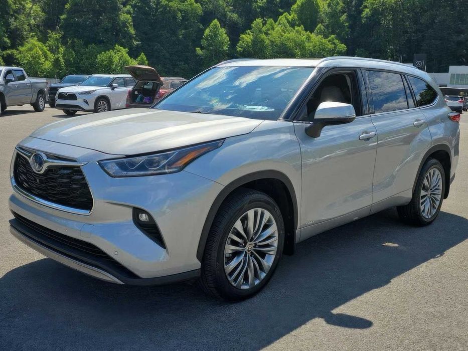 Toyota Highlander Hybrid Platinum      2022