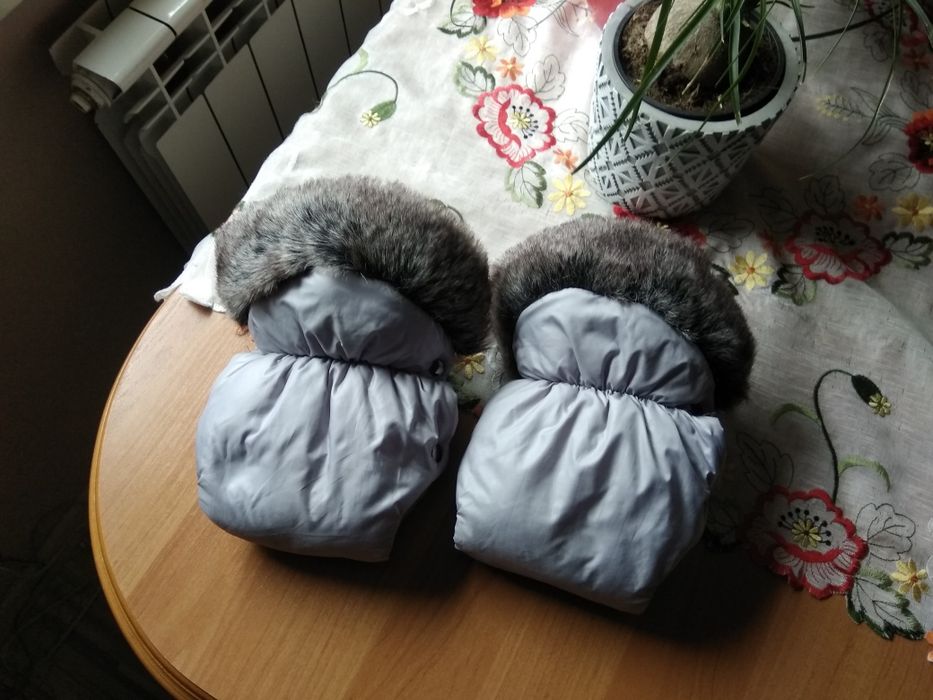 Sprzedam mufki stan idealny firmy Quali