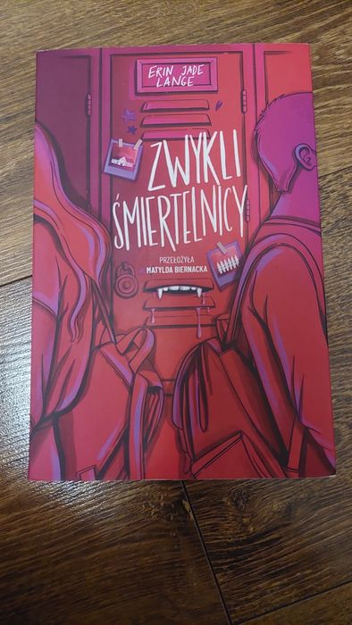 "Zwykli Śmiertelnicy" Erin Jade Lange