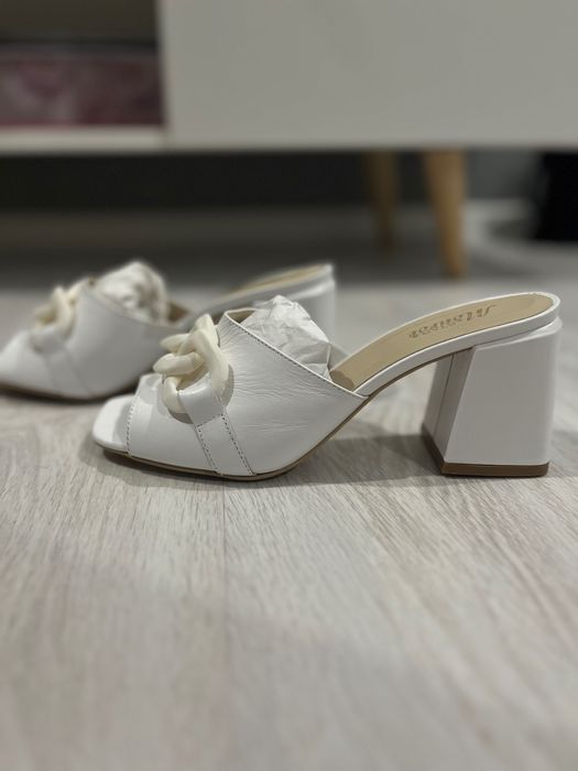 Босоніжки жіночі, мюлі Monroe star