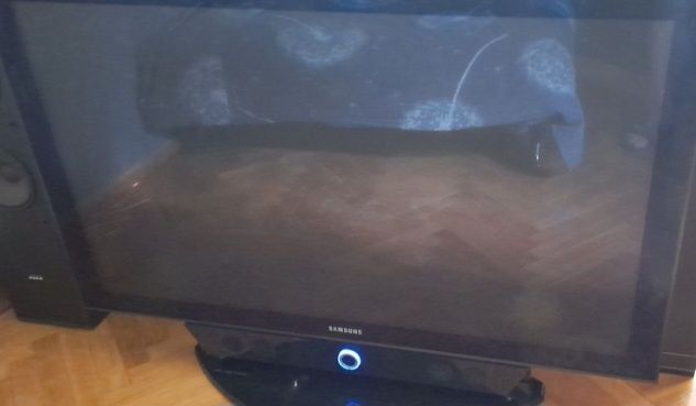 TV Samsung plazma 50"
