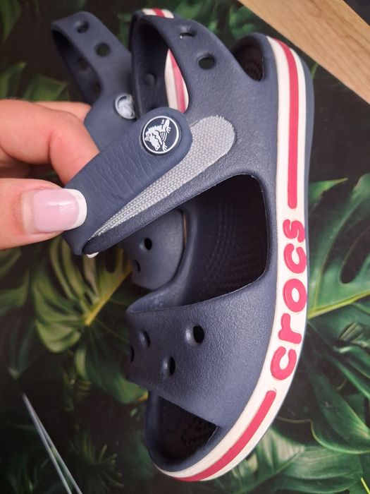 Sandałki crocs C8 -24-15 stan super!