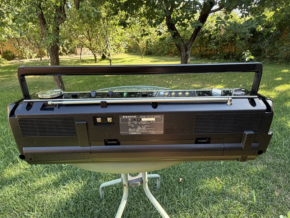 Продам магнитолу Sanyo U4-W60