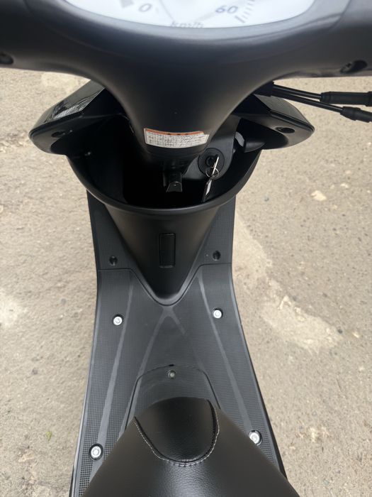 Yamaha Jog sa16 з контейнера
