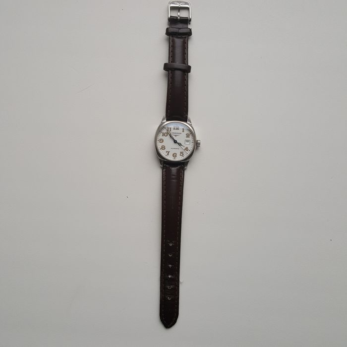 Жіночі Longines  Spirit - L2.196.4.23.2 
Дух 26.5