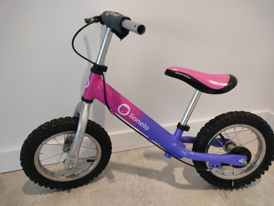 Rowerek biegowy dziecięcy, Lionelo, pompowane koła