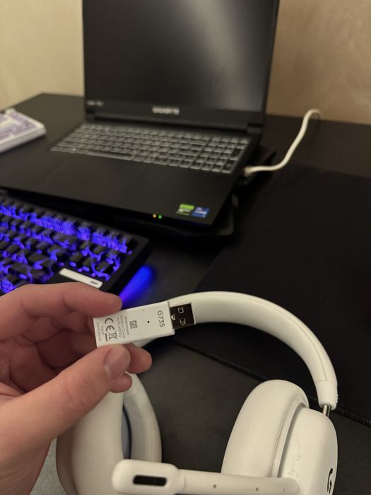 Навушники Logitech g735, місяць користування