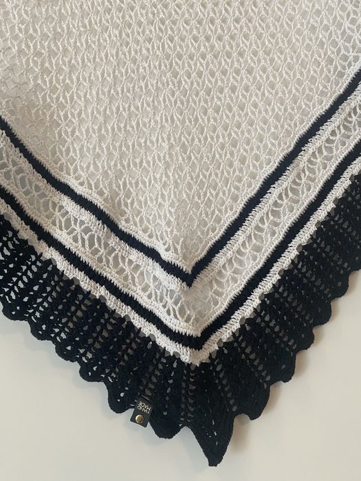 Chusta handmade boho szydełkowa narzutka biało-czarna bawełna ażurowa
