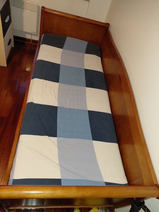 Cama de solteiro com gavetão