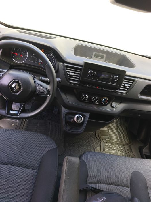RENAULT TRAFIC Phase lll 2.0 blue DCI 130cv L2H1 IVA DEDUTÍVEL