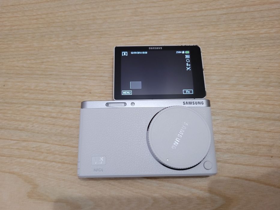 Samsung NX Mini NFC