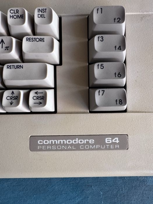 Commodore 64 sprawne super stan