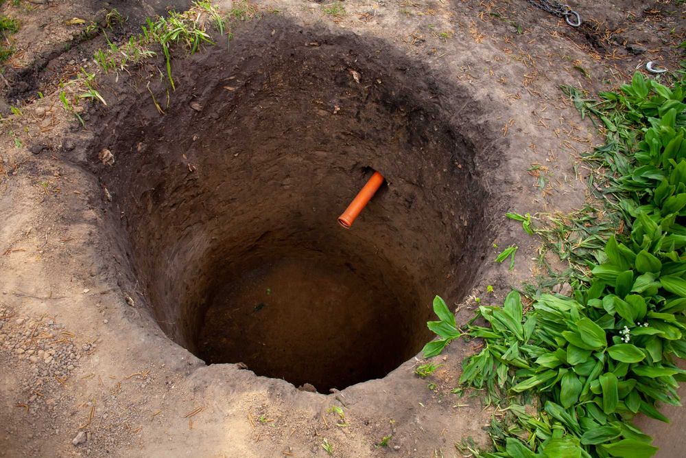 Кольца ЖБ, Септик под ключ, земельные работы, укладка труб.