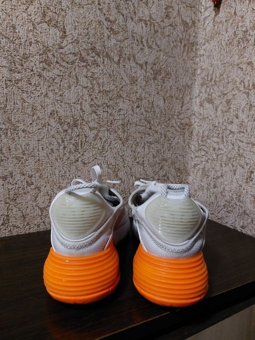 Nike air max 2090 кросівки оригінальні 40р.