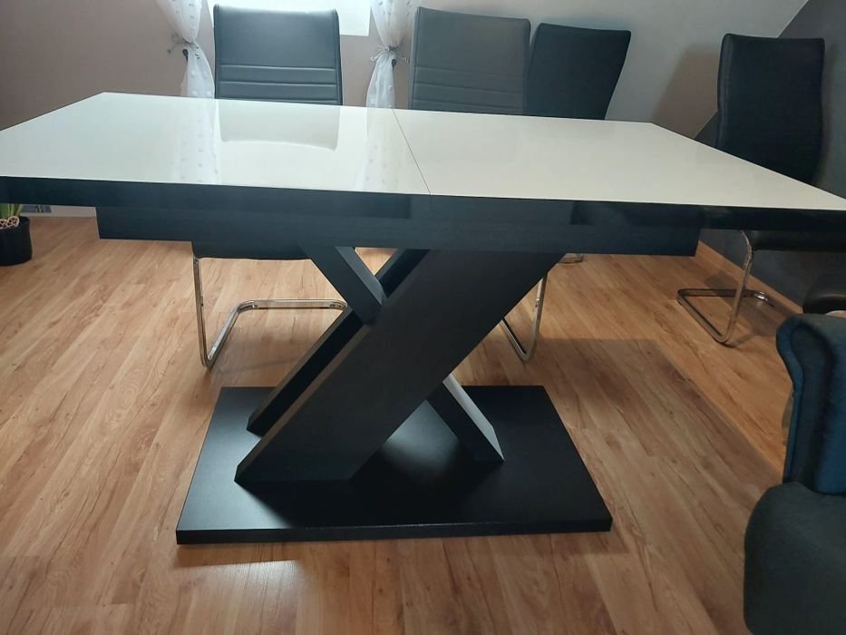 Sprzedam stół I 6 krzeseł