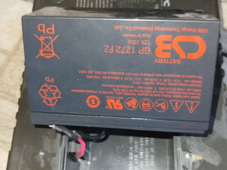 UPS ДБЖ apc back-ups es 550