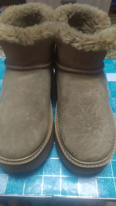 Уггі жіночі,теплі,замшеві