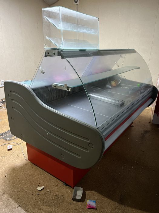 Холодильна вітрина