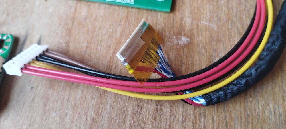 Універсальний скалер для монітора