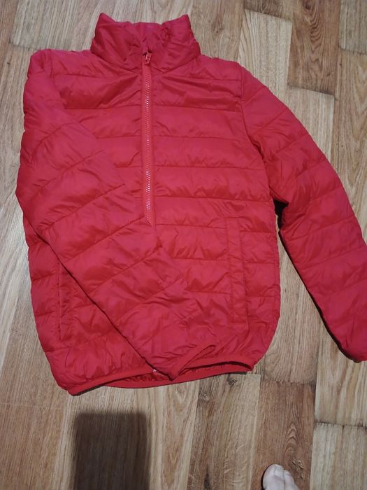 Куртка червона дитяча