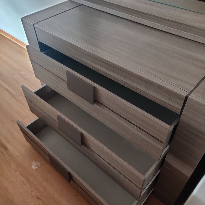 Cómoda, três gavetas com espelho incluído - Ótimo estado