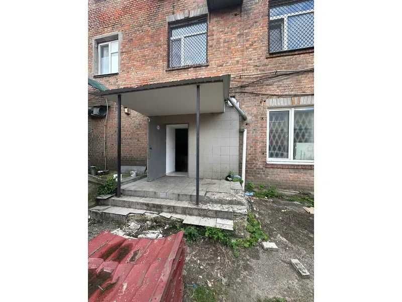 Продаж фасадного приміщення 189 м² в центрі Ромен (Бульвар Шевченка, 8)