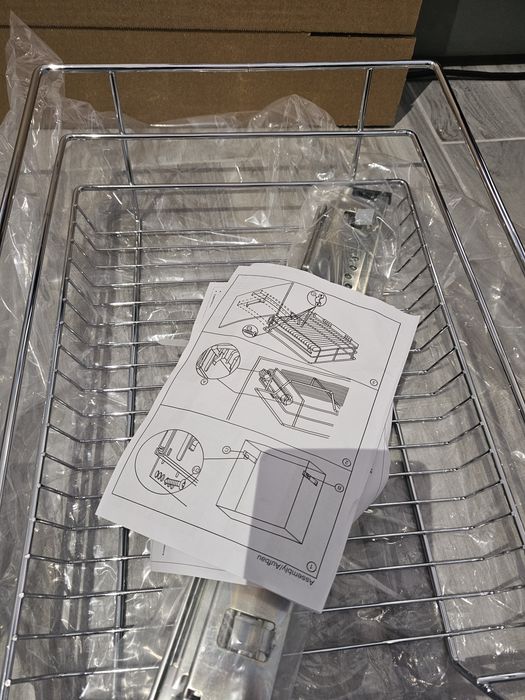 Cesto ou gaveta de arrumação telescópica