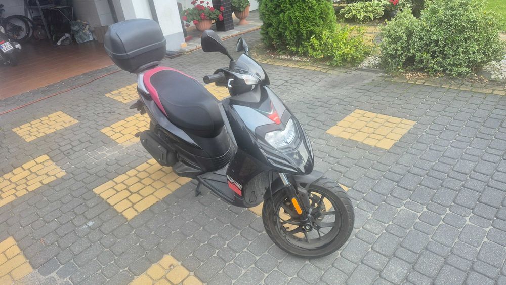 Aprilia sr 50 motaro