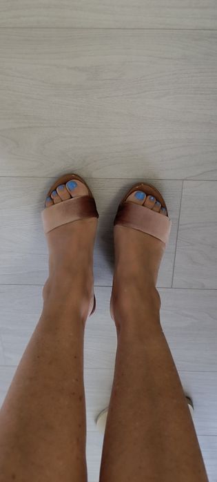 Sandálias rosa tamanho 35. Seaside