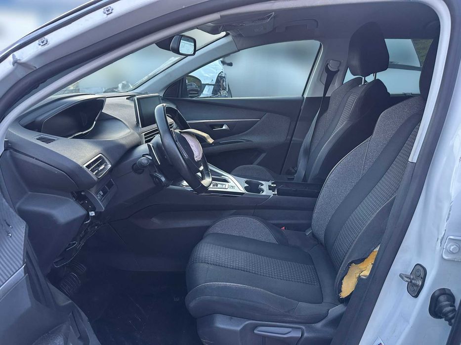 Peugeot 5008 II 1.5 BlueHDi 7Lug de 2018 Salvado