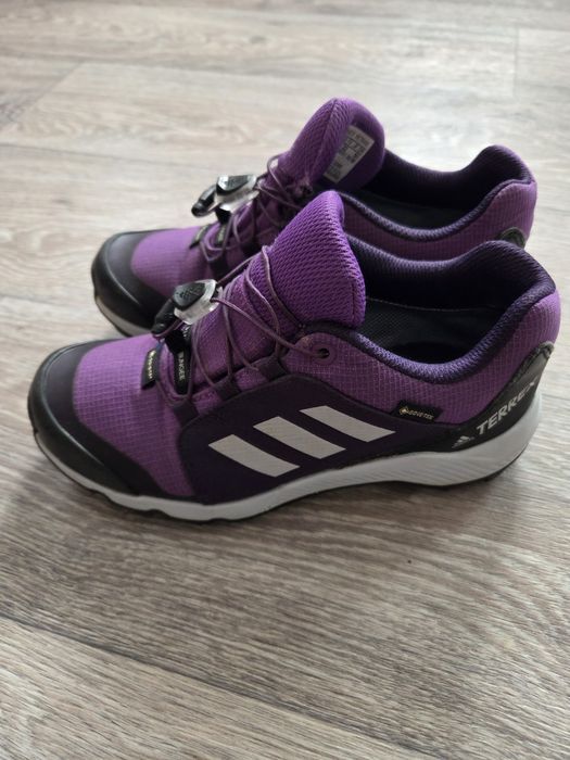 Кроссовки Adidas!