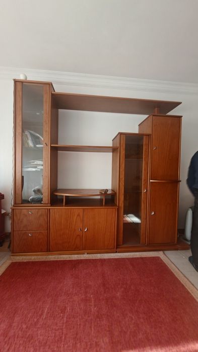 Móvel de sala com bar em Madeira Maciça