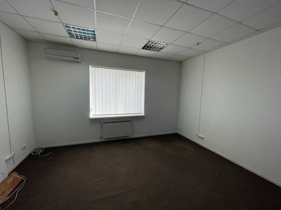 Центр, офіс, кабінет з власним с/в,  Лазарева 6/1, - Vista 3