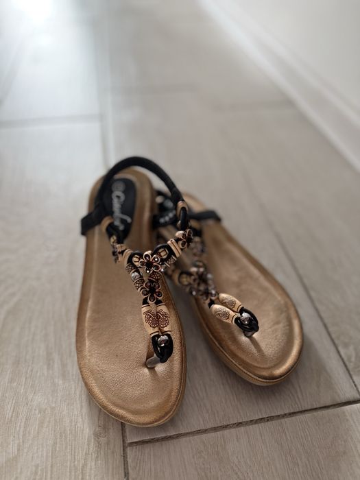 Klapki japonki ( klapki plażowe)