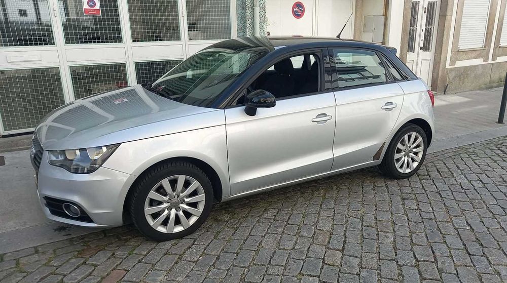 Audi A1 Sportback 1.6Tdi 90cv Nacional  c/livro revisoes
