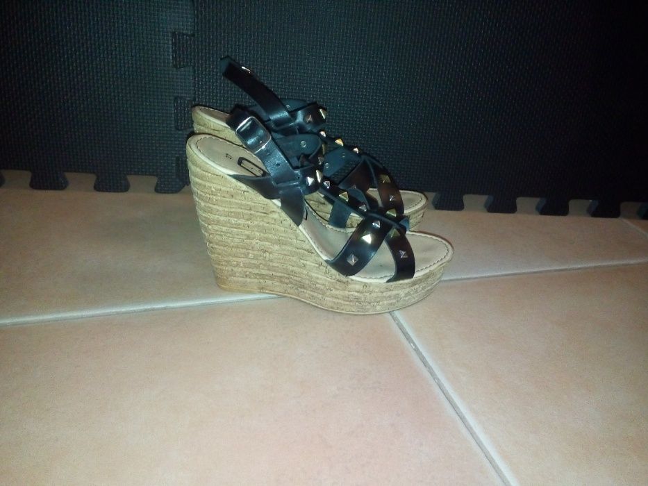 Vendo sandálias Seaside