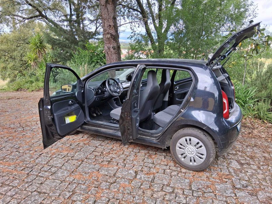 Citadino em bom estado