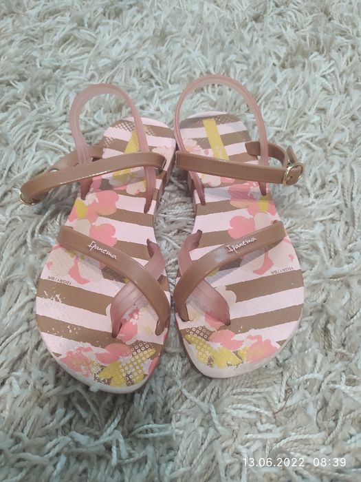 Босоніжки для дівчаток, босоножки