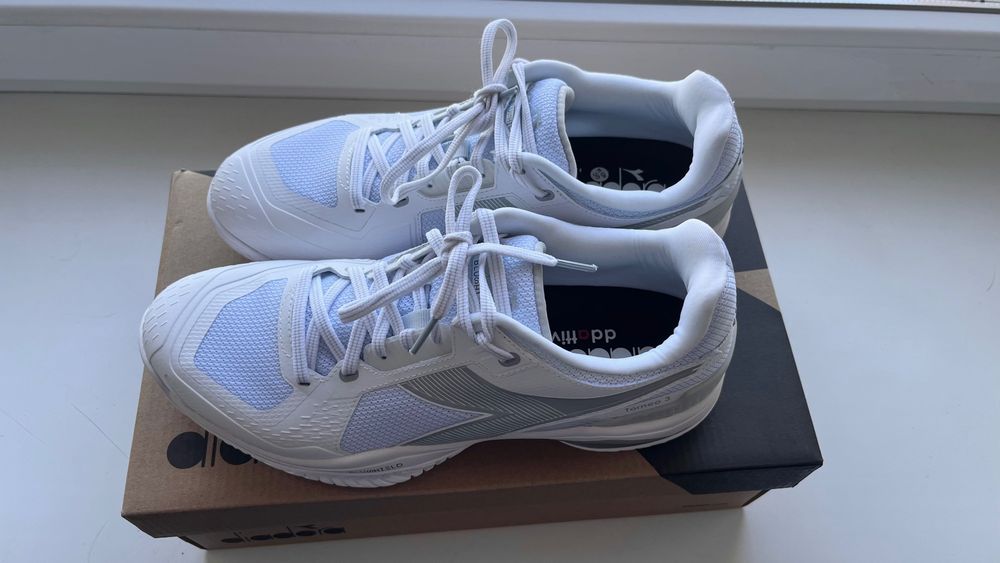 Buty tenisowe Diadora Blushield Torneo 3 AG, 40.5 EU, US: M 8 / W 9.5