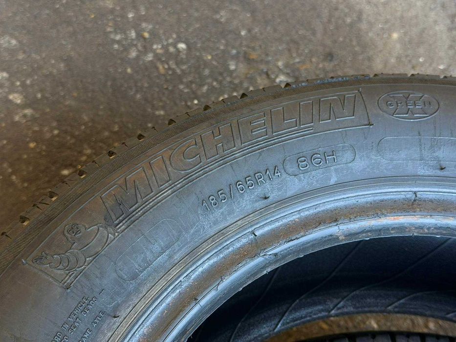 2 Pneus Michelin 185-65 R14
