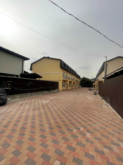 Таунхаус в самому центрі Вишневого з ГАЗОМ та центральними комунікаціями! 4 кімнати, без комісії