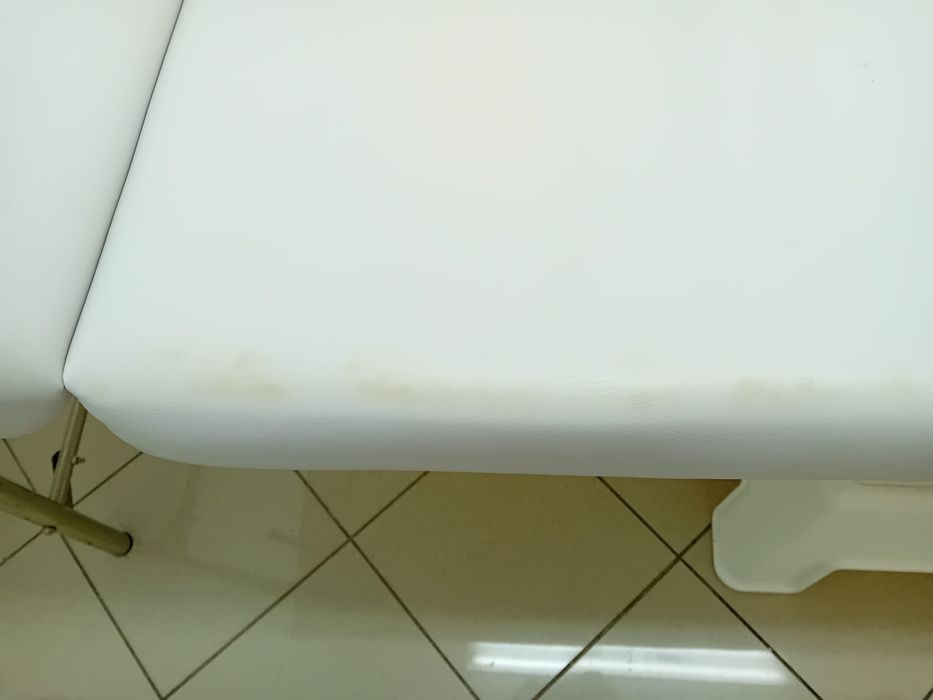 Marquesa em excelente estado.