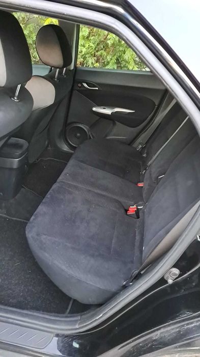 Honda Civic 8 1.4 Gasolina 83 cv / 61 kW 2007 L13A7